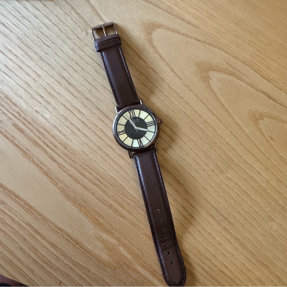 Elle Brown and Cream Watch Elegant Accessories